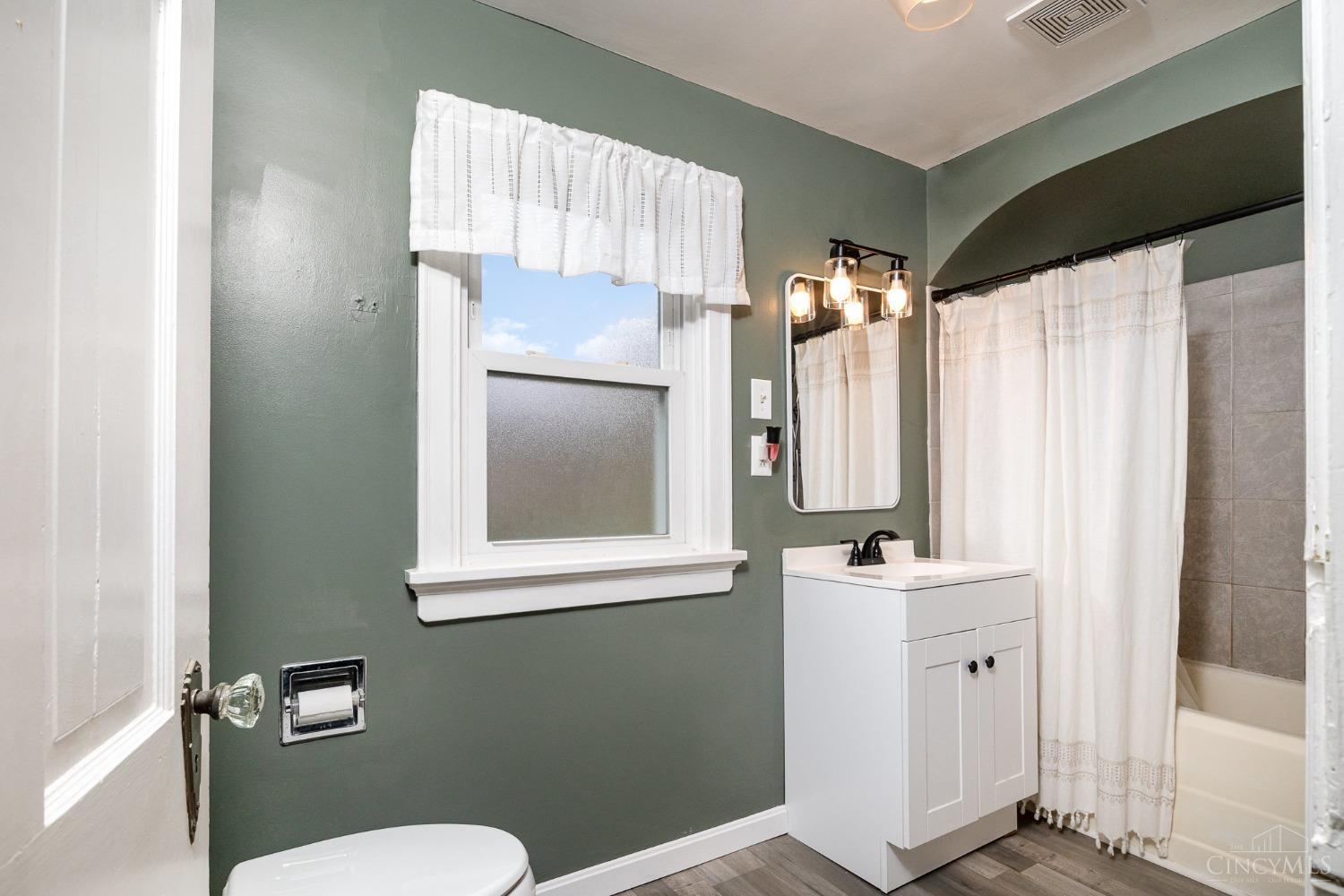 3647 Coral Gables Road