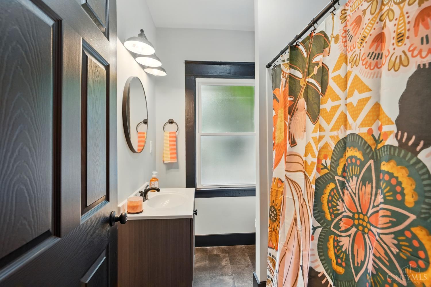 707 Fifteenth Avenue