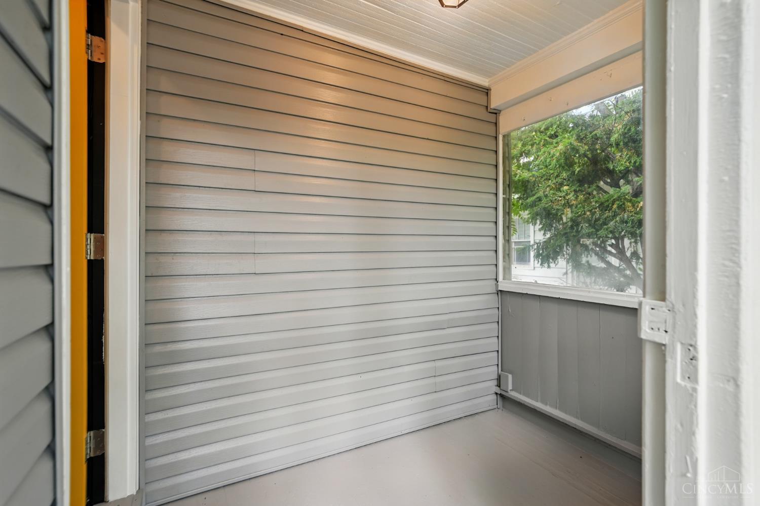 707 Fifteenth Avenue