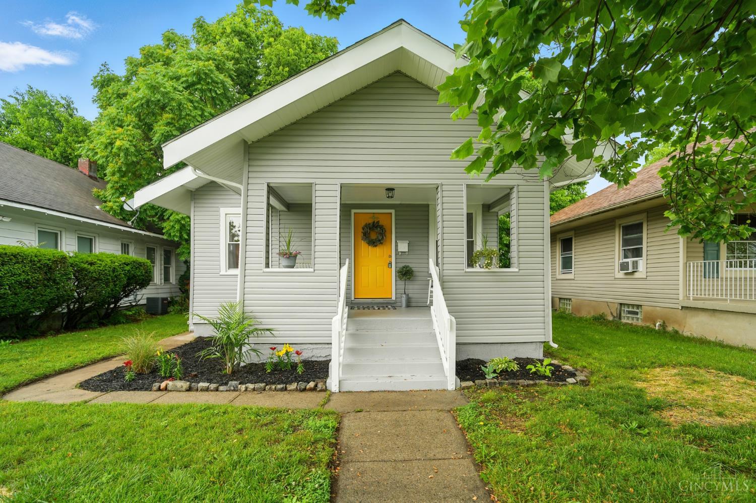 707 Fifteenth Avenue