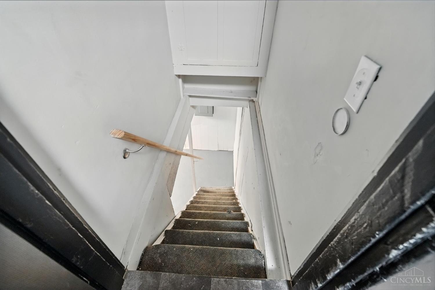 707 Fifteenth Avenue