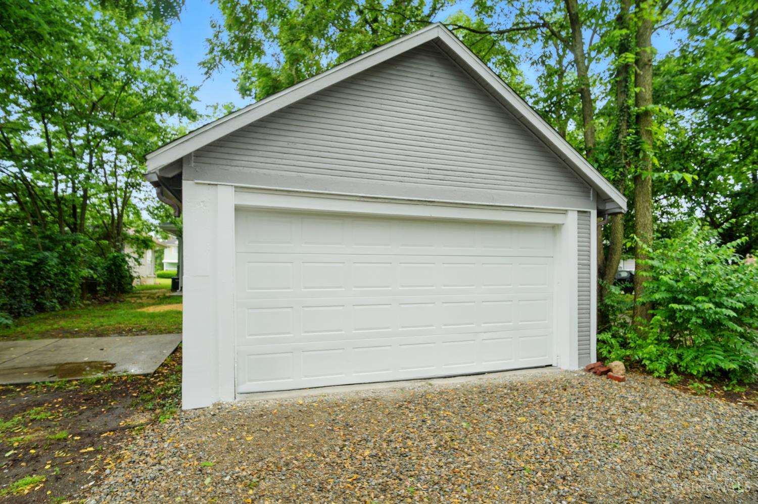 707 Fifteenth Avenue