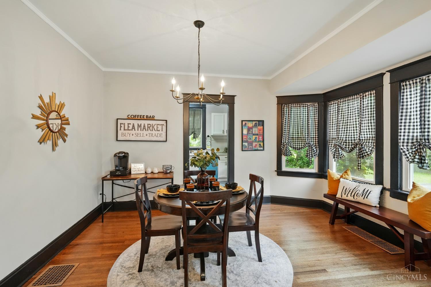 707 Fifteenth Avenue