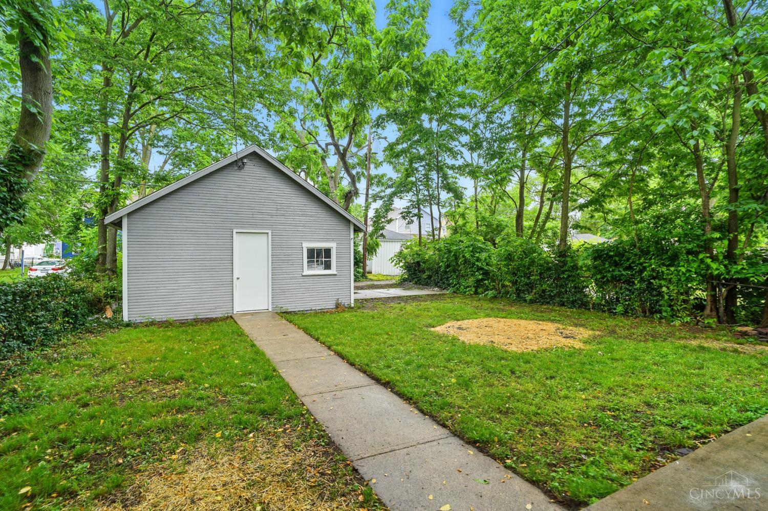 707 Fifteenth Avenue