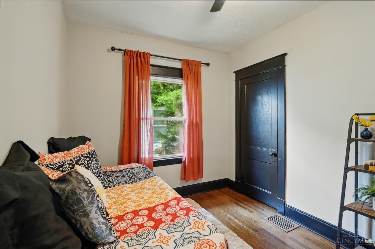 707 Fifteenth Avenue