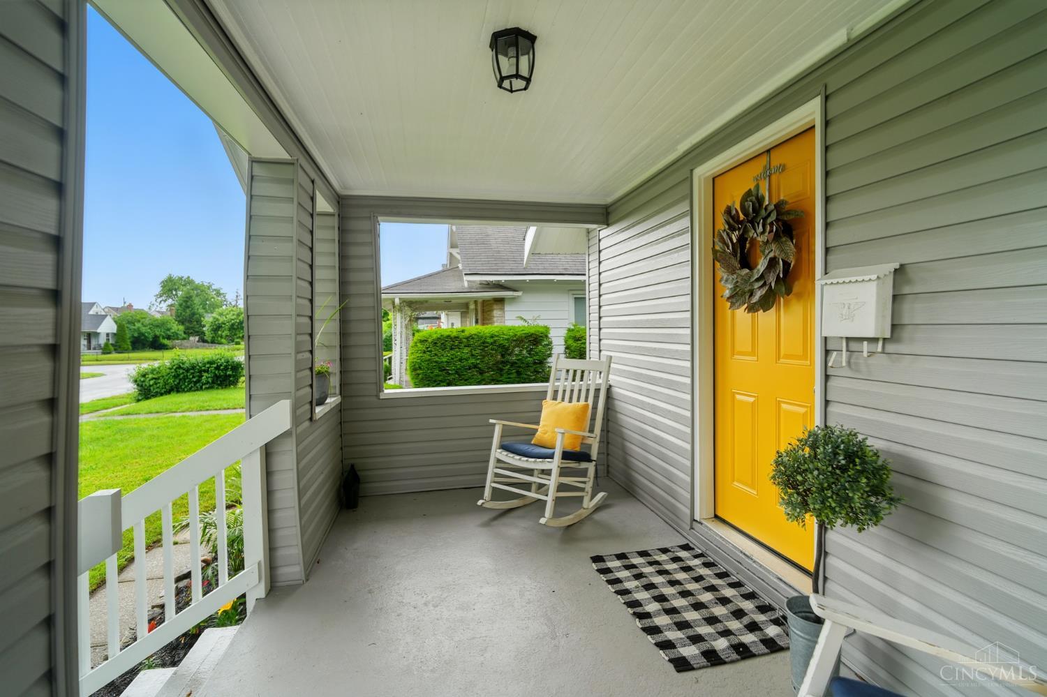 707 Fifteenth Avenue