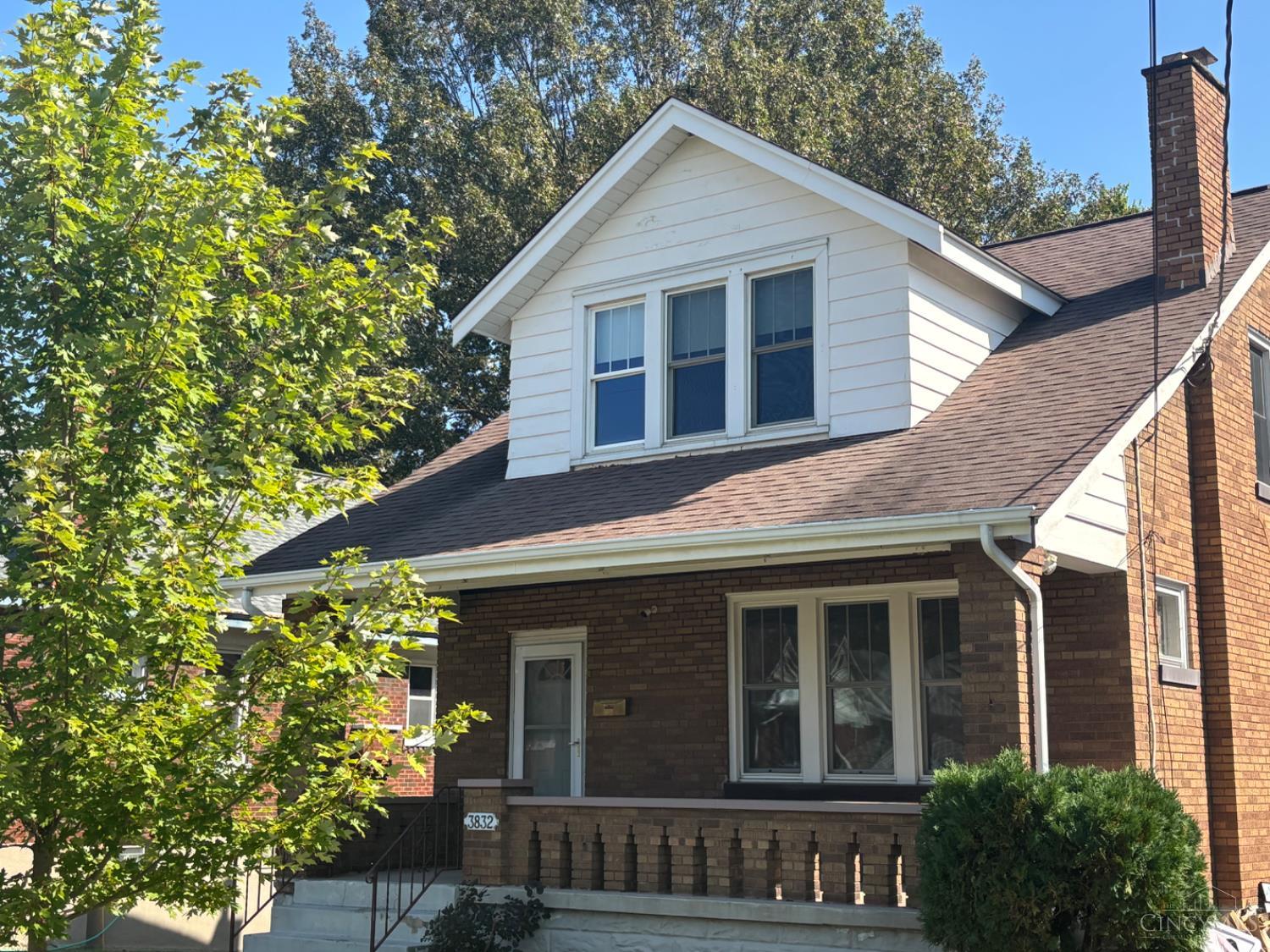 3832 Meyerfeld Avenue