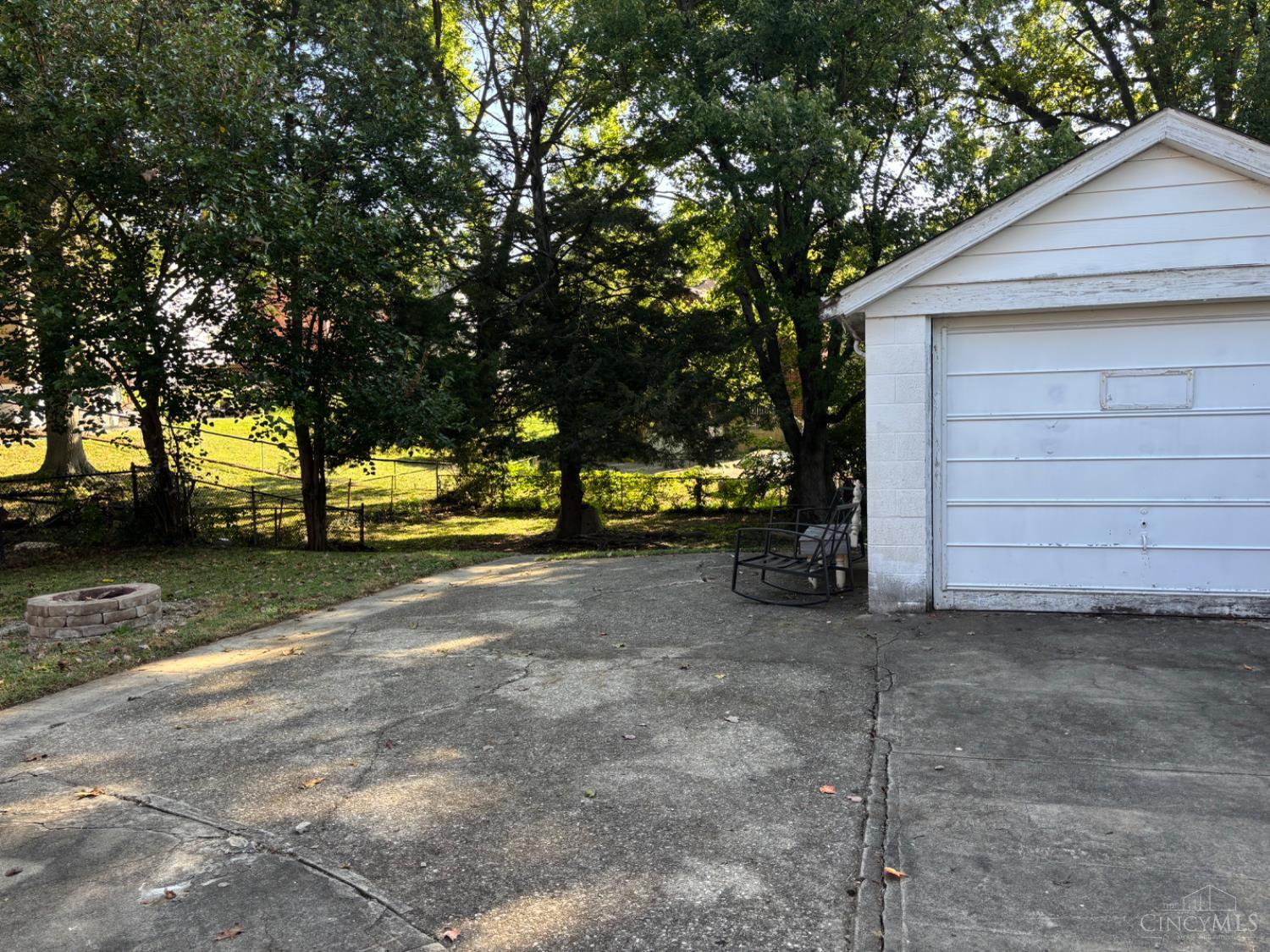 3832 Meyerfeld Avenue