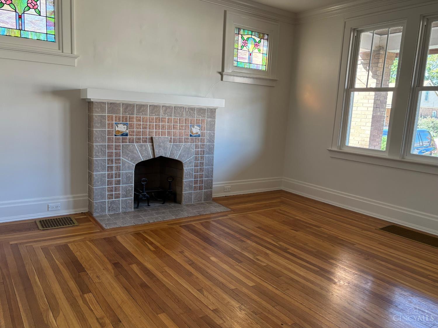 3832 Meyerfeld Avenue