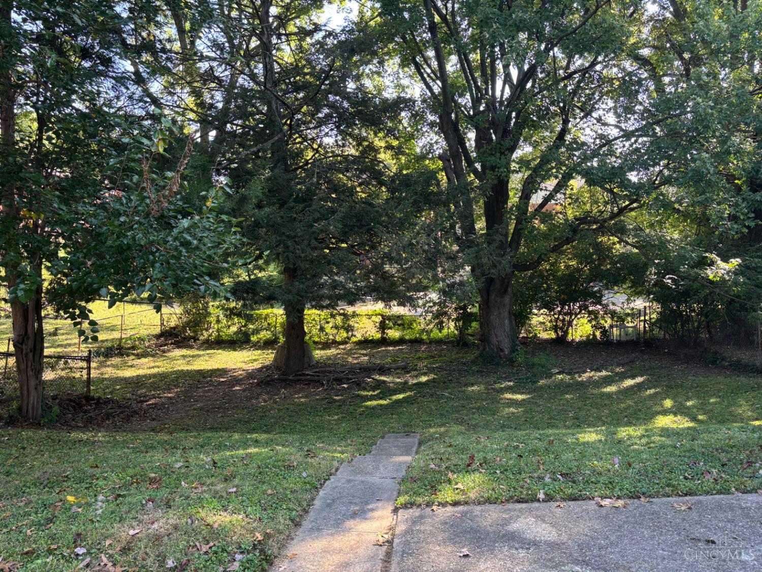 3832 Meyerfeld Avenue