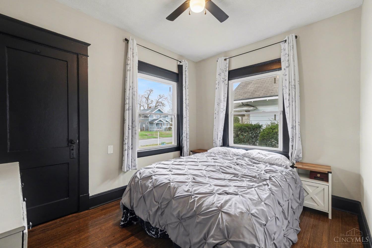 707 Fifteenth Avenue