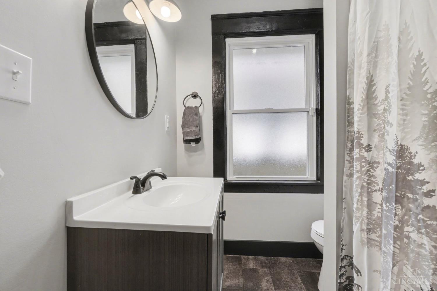 707 Fifteenth Avenue