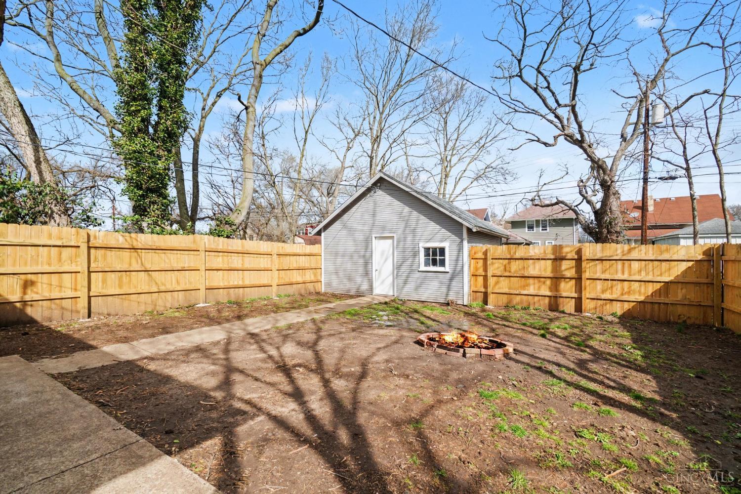 707 Fifteenth Avenue