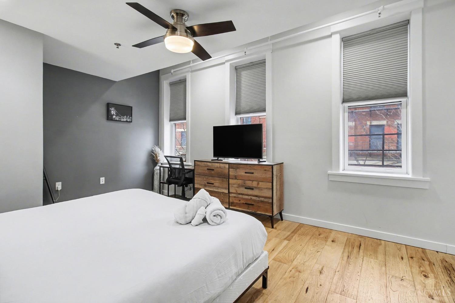 35 E 13th Street 202