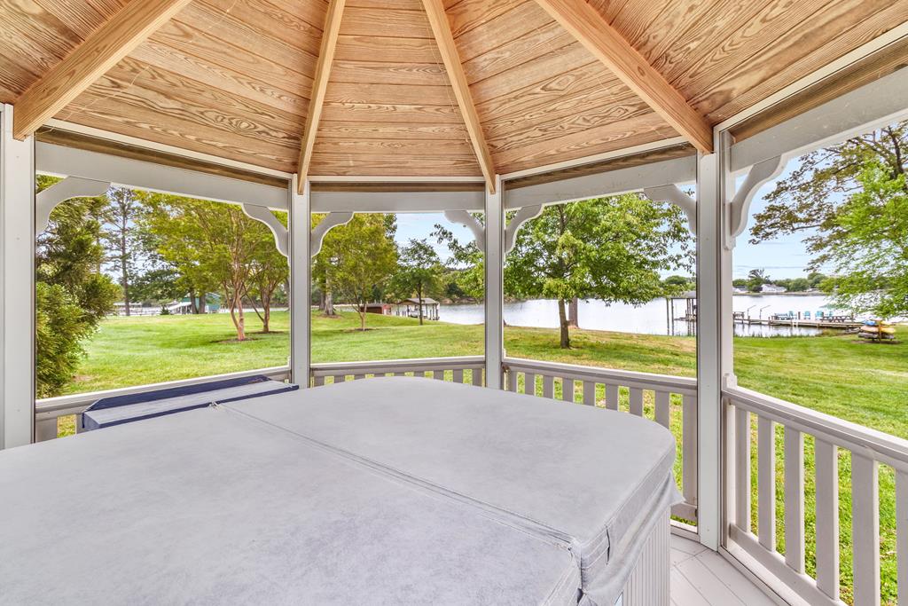 1245 Yeocomico View Drive