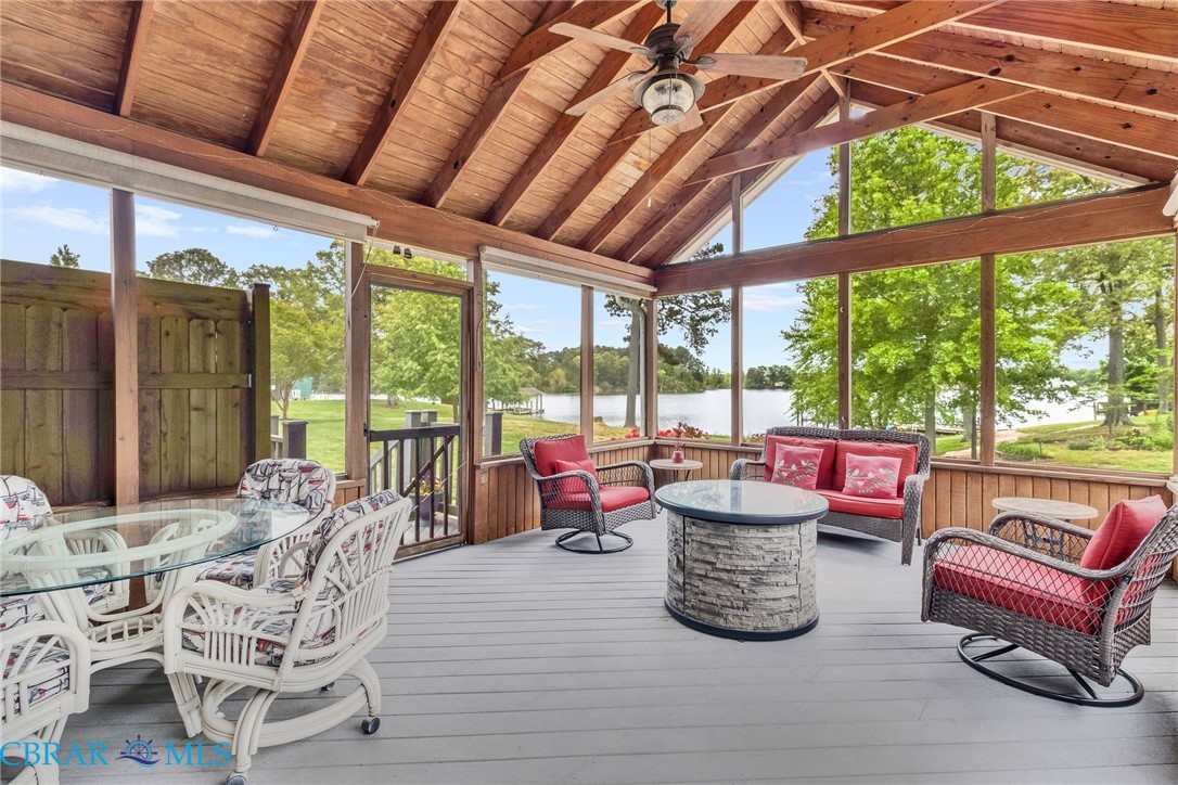1245 Yeocomico View Dr