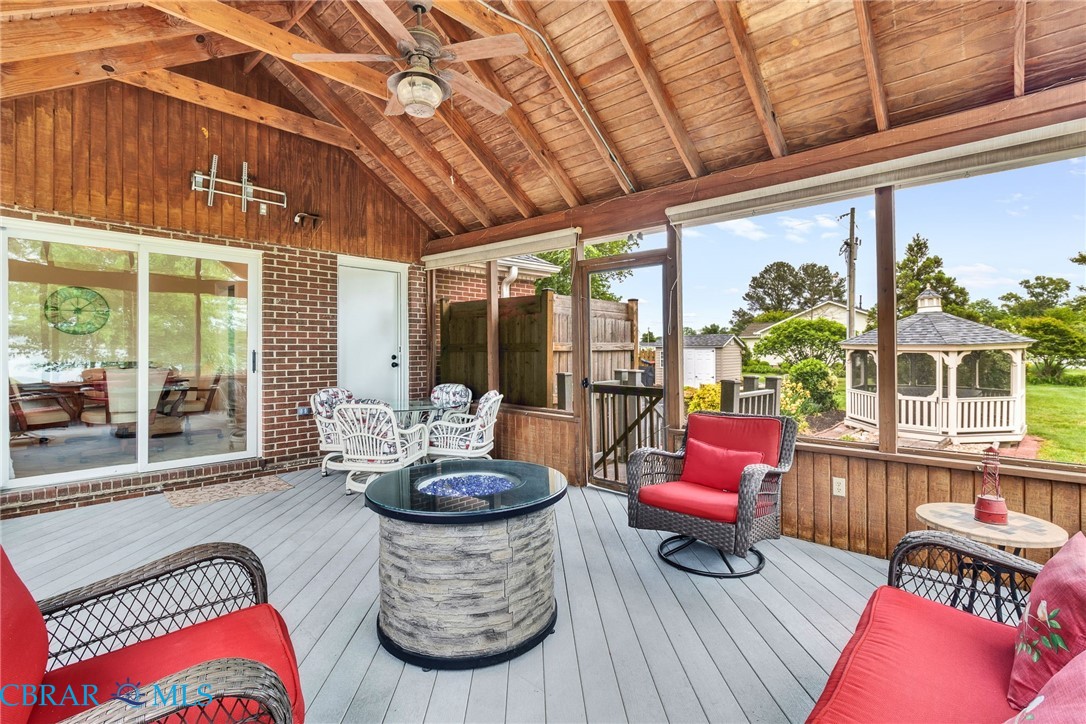 1245 Yeocomico View Dr