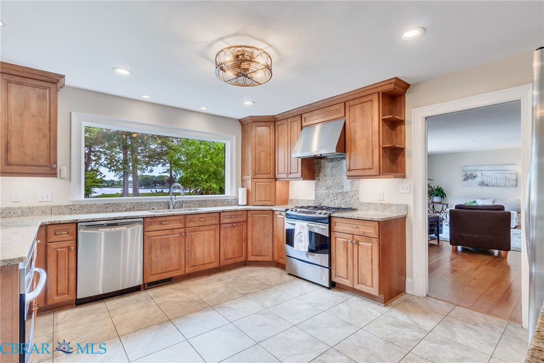 1245 Yeocomico View Dr