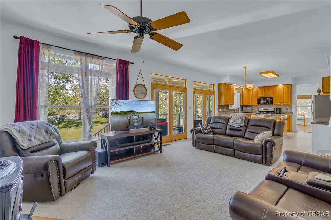 457 Scenic Dr