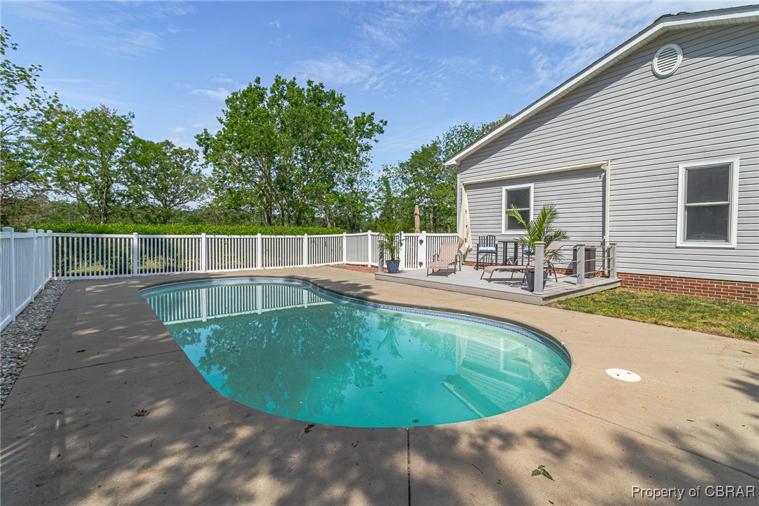 457 Scenic Dr