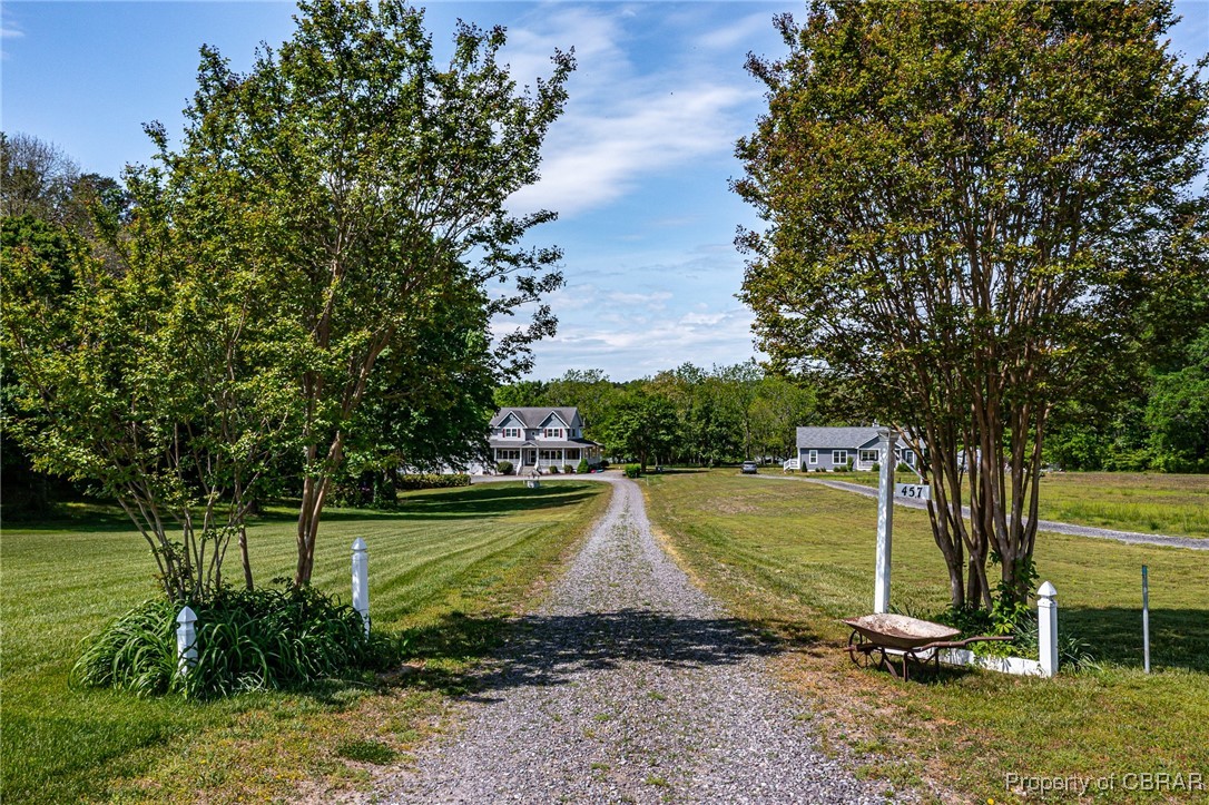 457 Scenic Dr