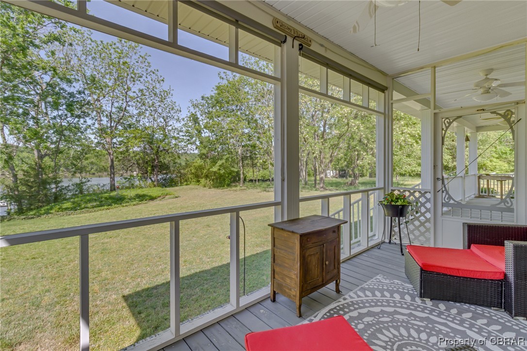 457 Scenic Dr