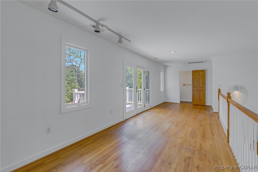 395 Scott Rd