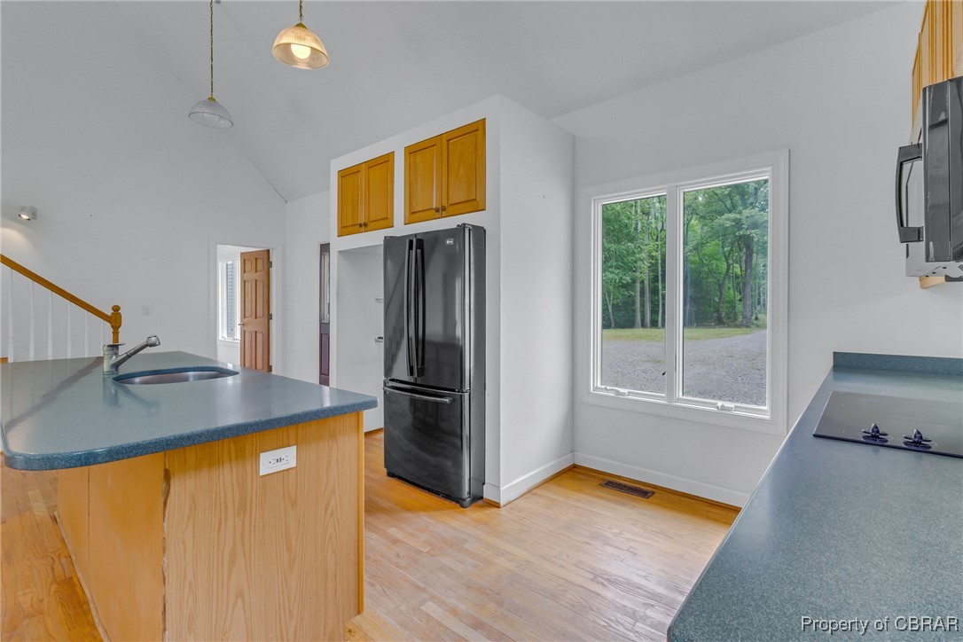 395 Scott Rd