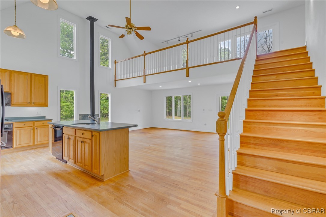395 Scott Rd