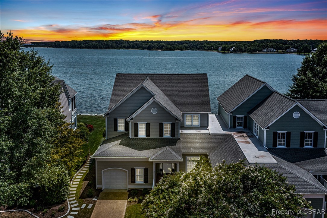 84 West Bay Dr