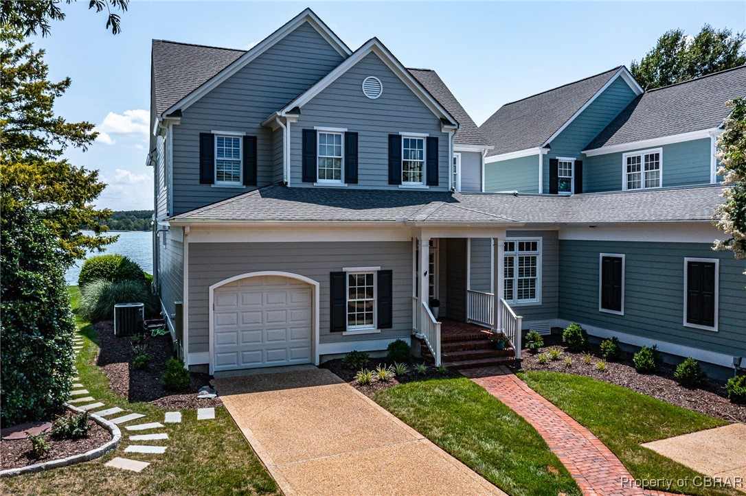 84 West Bay Dr