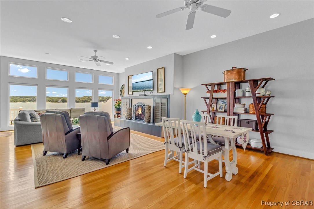84 West Bay Dr