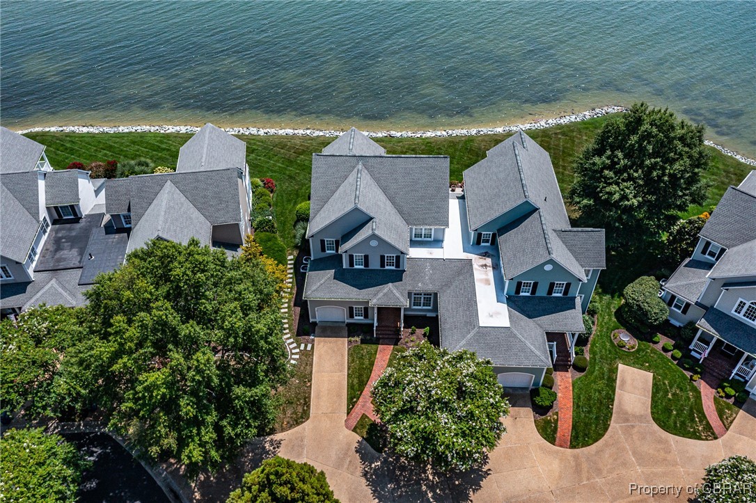 84 West Bay Dr