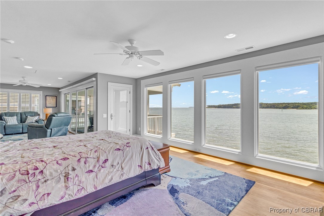 84 West Bay Dr