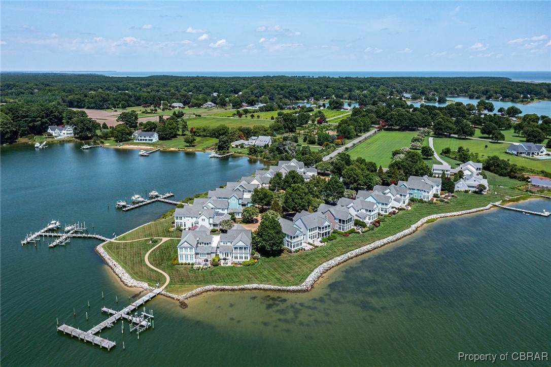 84 West Bay Dr