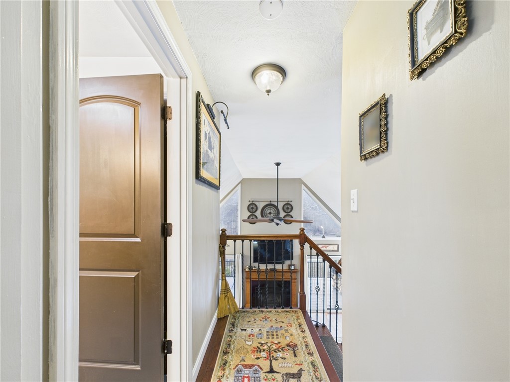 92 Black Plain Road