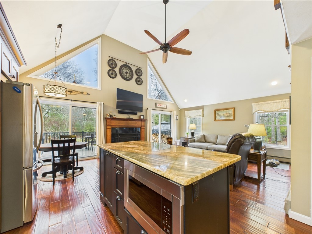 92 Black Plain Road