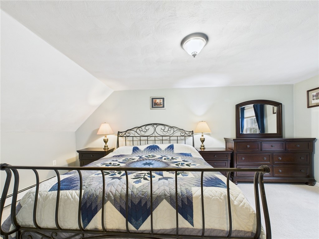 92 Black Plain Road