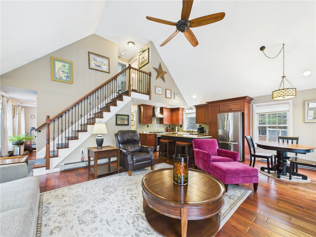 92 Black Plain Road