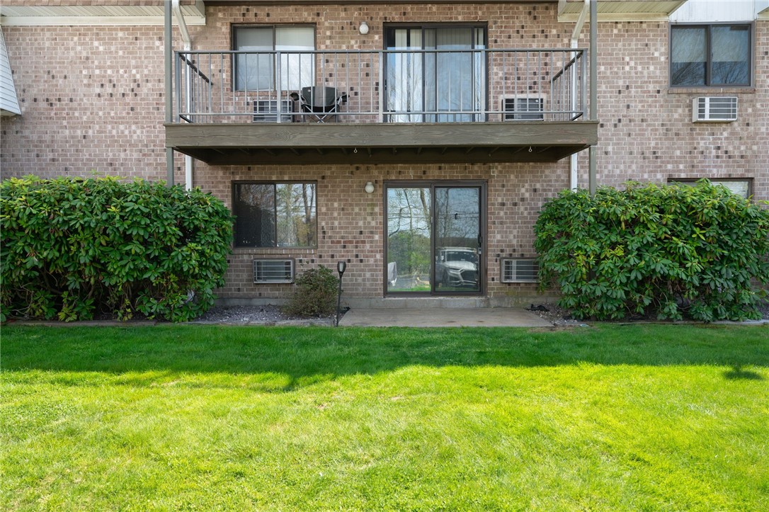 752 Quaker Lane B108