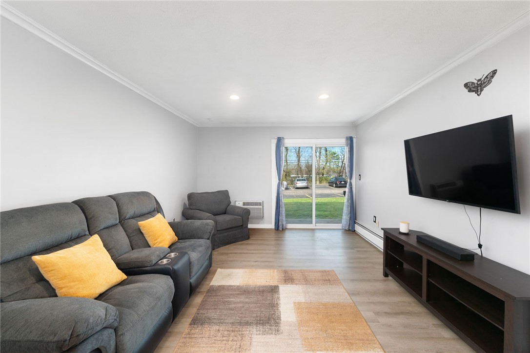 752 Quaker Lane B108