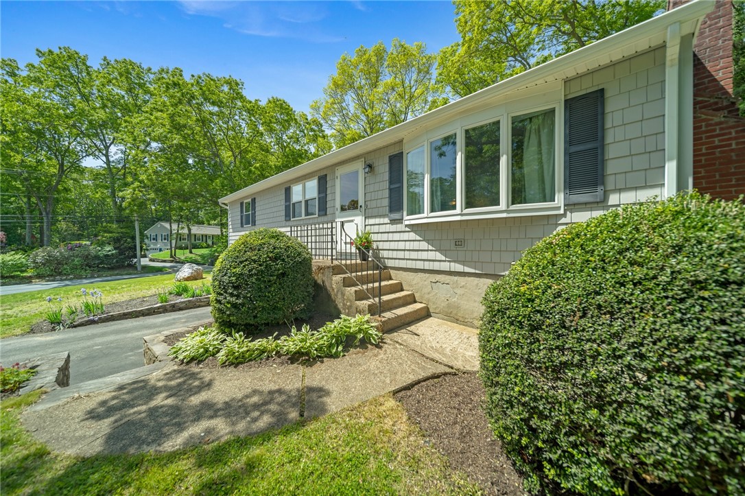 10 Meadowland Drive