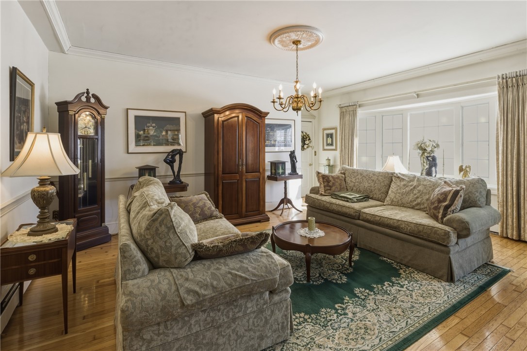 553 Bellevue Avenue 6