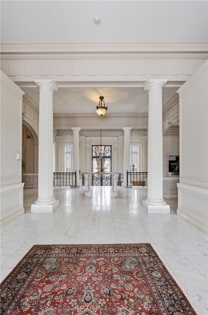 553 Bellevue Avenue 6