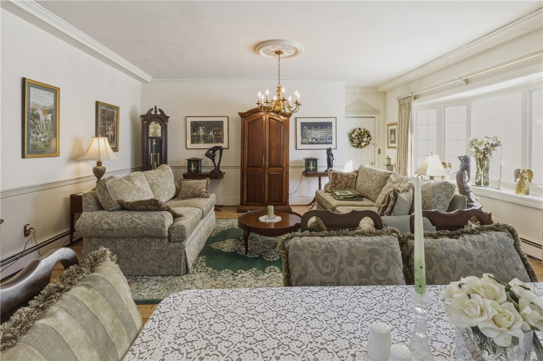 553 Bellevue Avenue 6