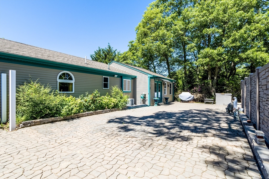 12 Ox Bow Road