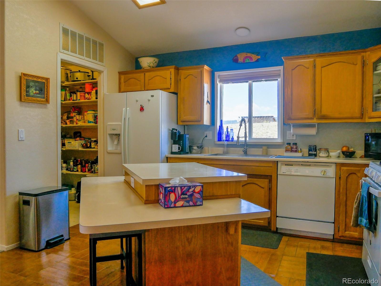 16103 US Highway 285