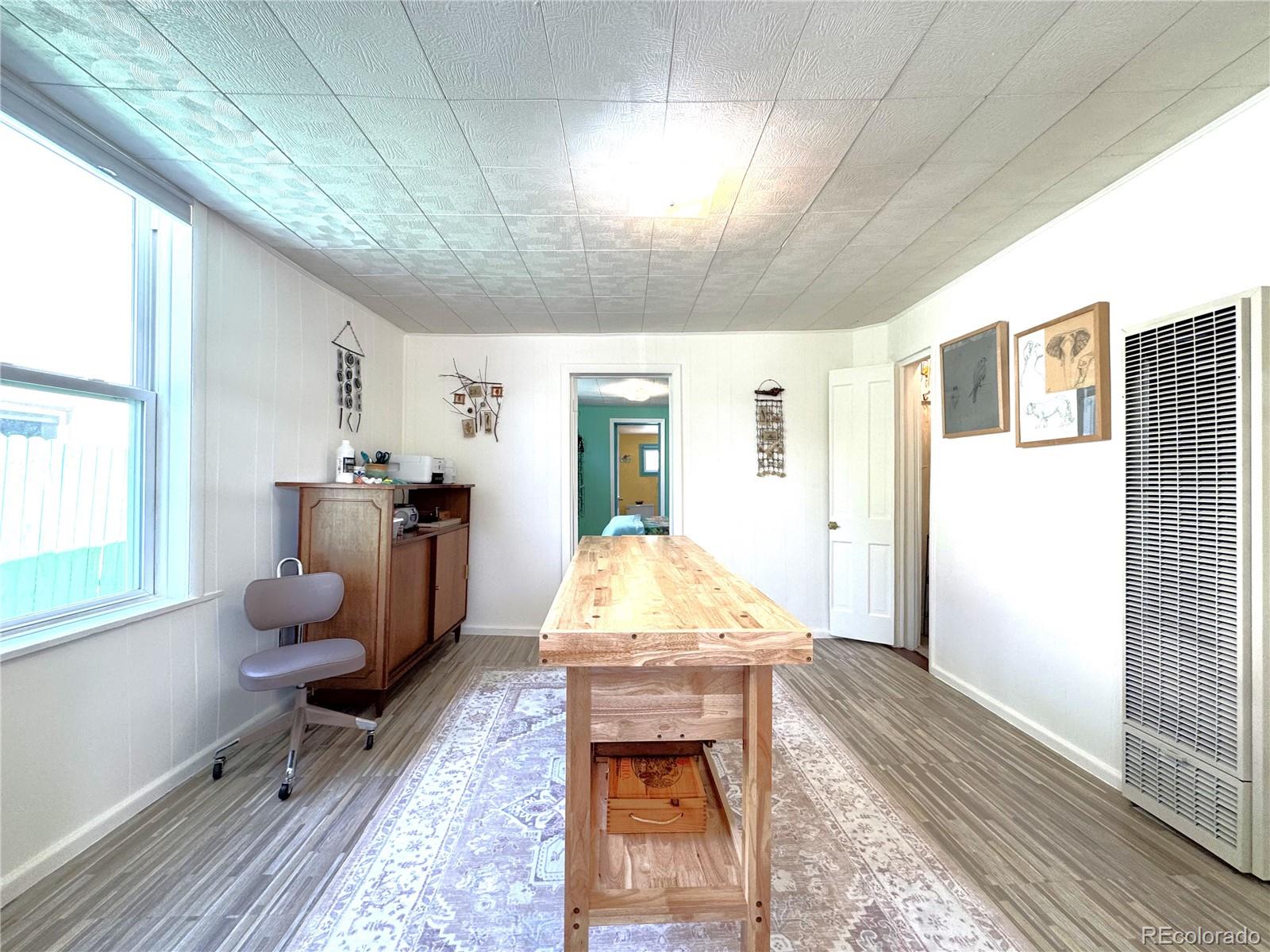 528 W 2nd Street