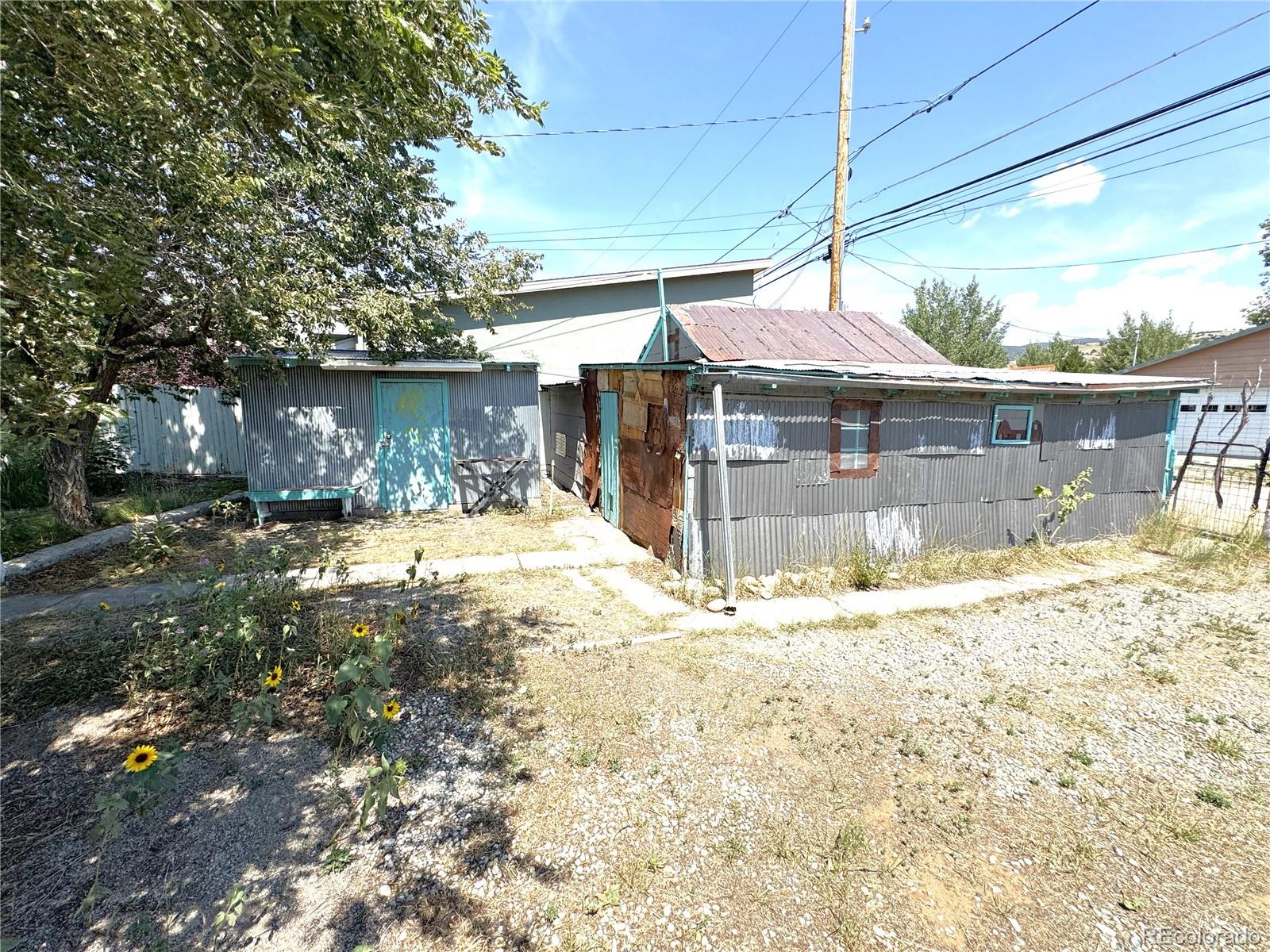 528 W 2nd Street
