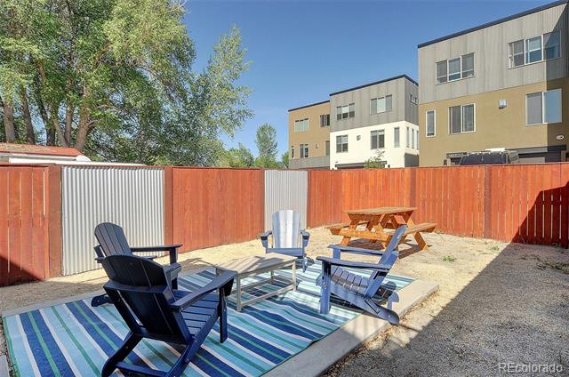 536 I Street
